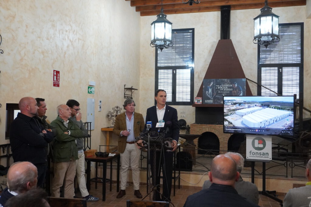 Fonsán entrega las llaves de 26 naves industriales en el Polígono La Estación de Lebrija

